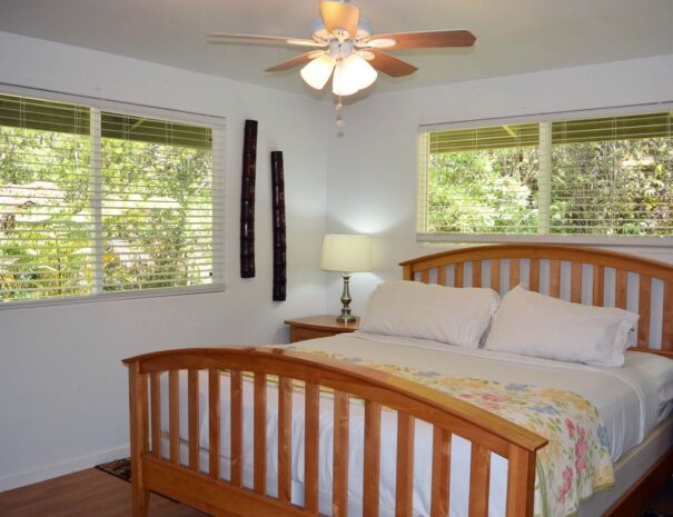 Queen bedroom in Hawaii Vacation rental